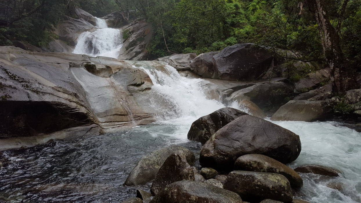 Great Waterfalls and Crater Lakes Private Tour