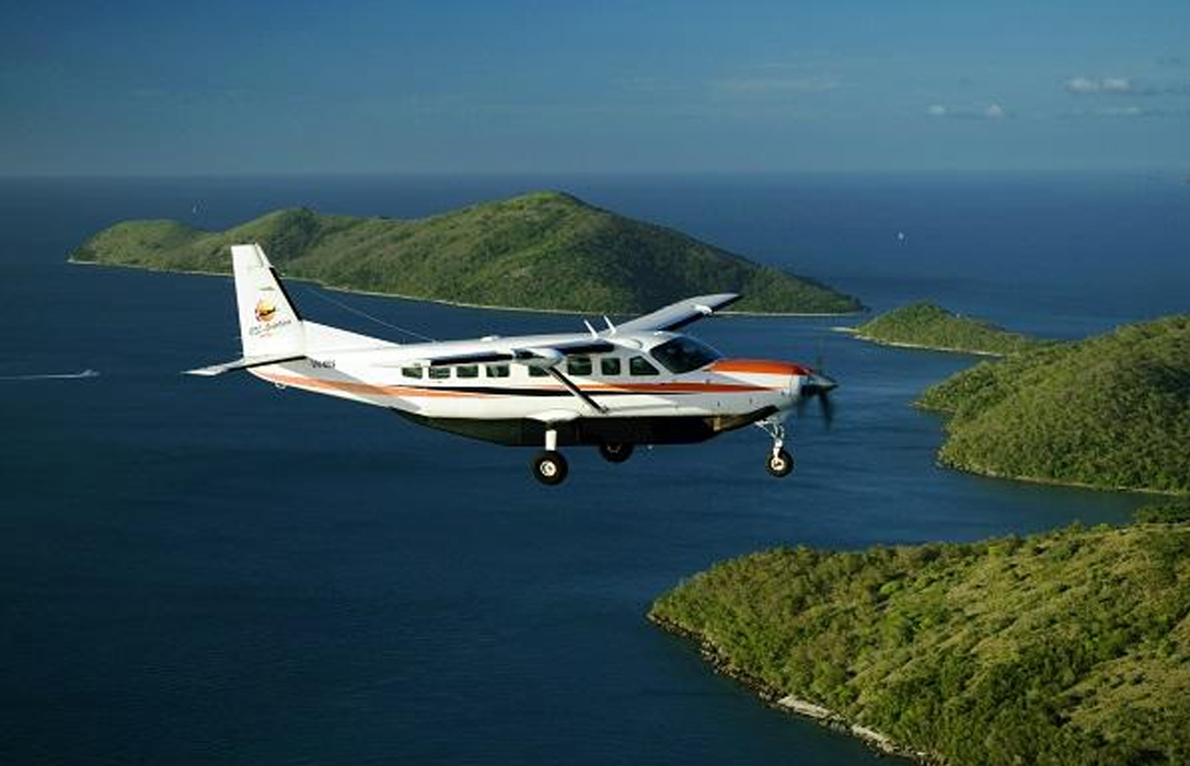 Great Barrier Reef Tour in Small Group