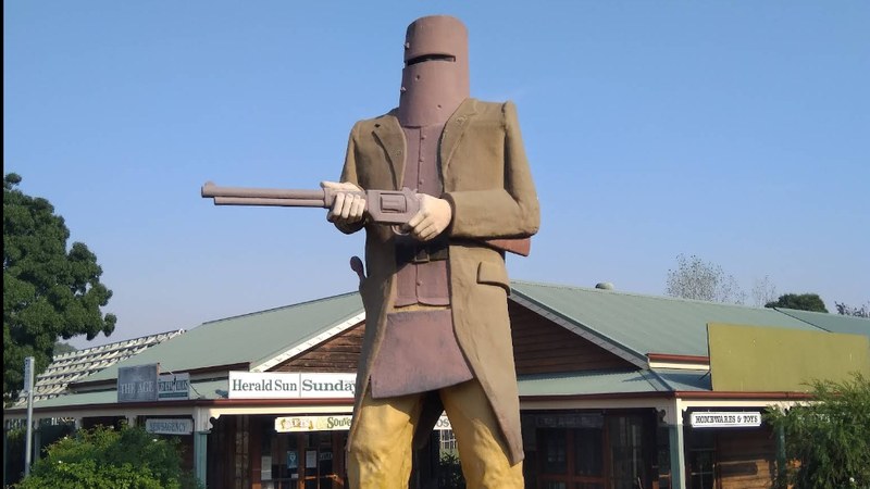 Giant Ned Kelly statue in armour outside the shops at Glenrowan, Victoria