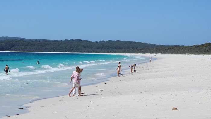 Jervis Bay marine park white sand and clear water